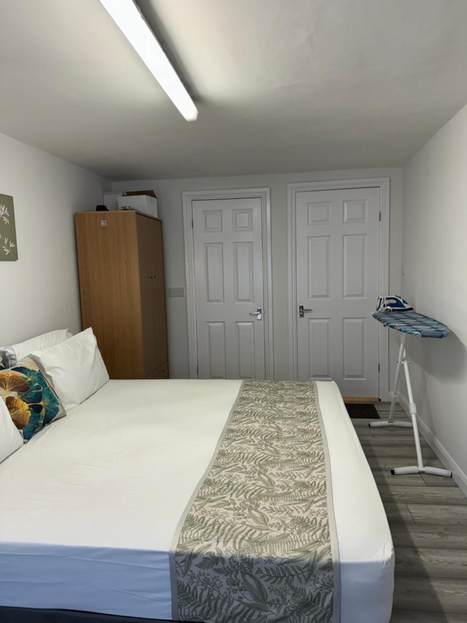 Posh Executive Studio London Thamesmead  Eksteriør billede